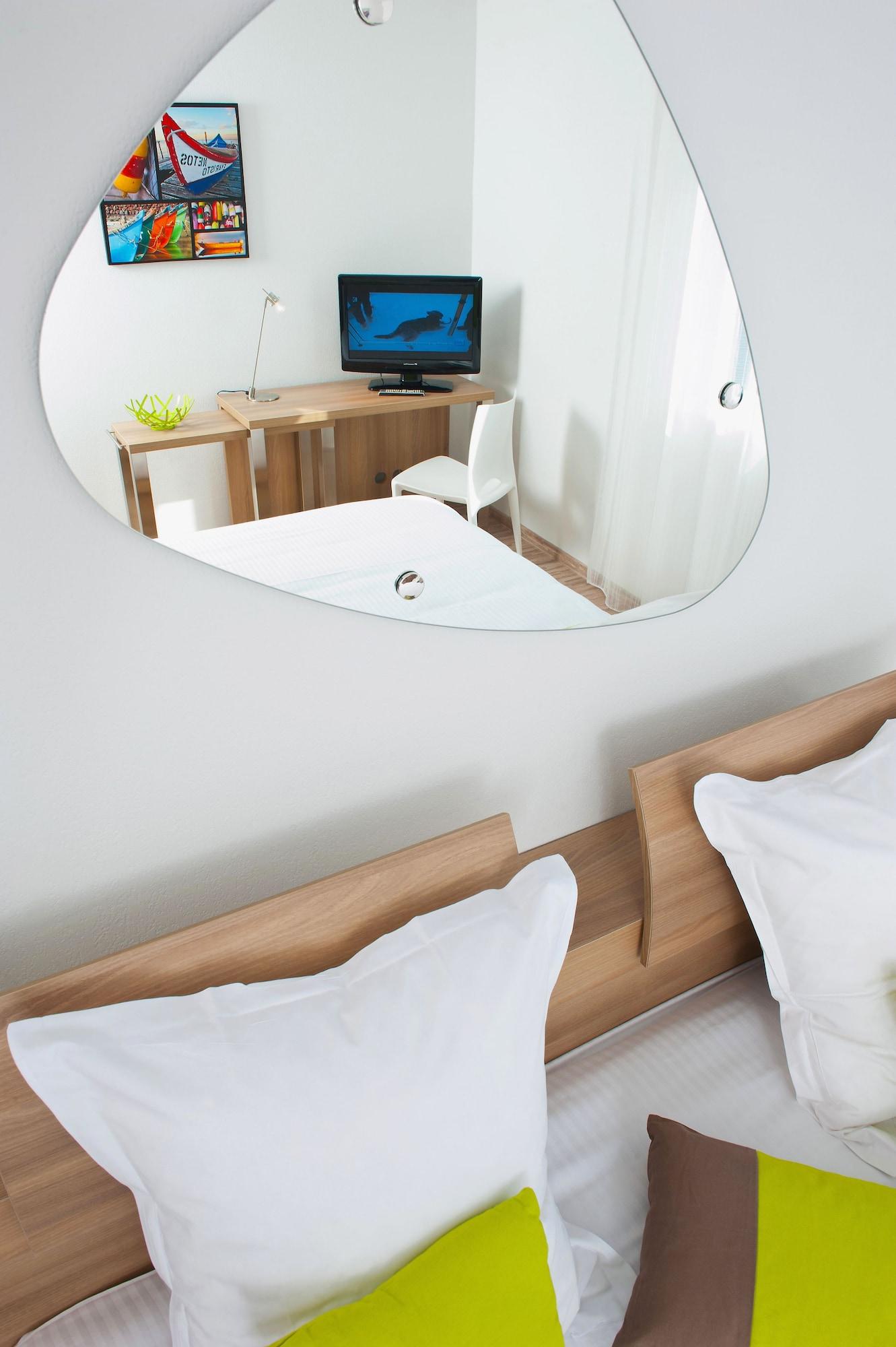 Teneo Apparthotel Bordeaux Merignac - Aeroport Zewnętrze zdjęcie